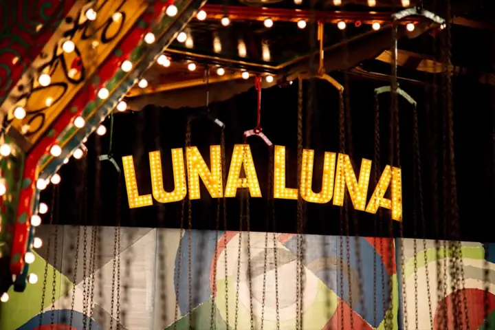 The Luna Luna sign